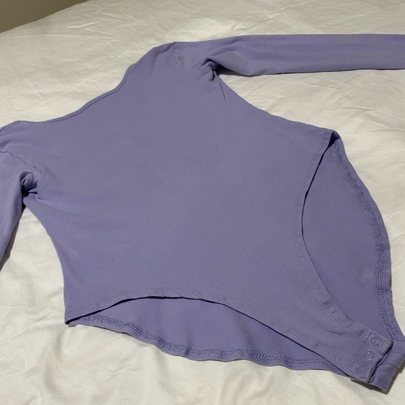 Forever 22 Lavender Bodysuit - Picture 2 of 4